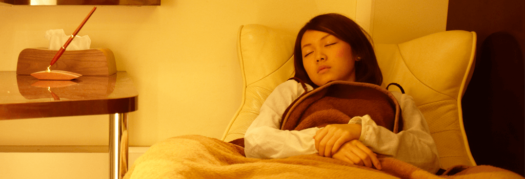 静脈内鎮静法で眠っている間にインプラント手術が終わります